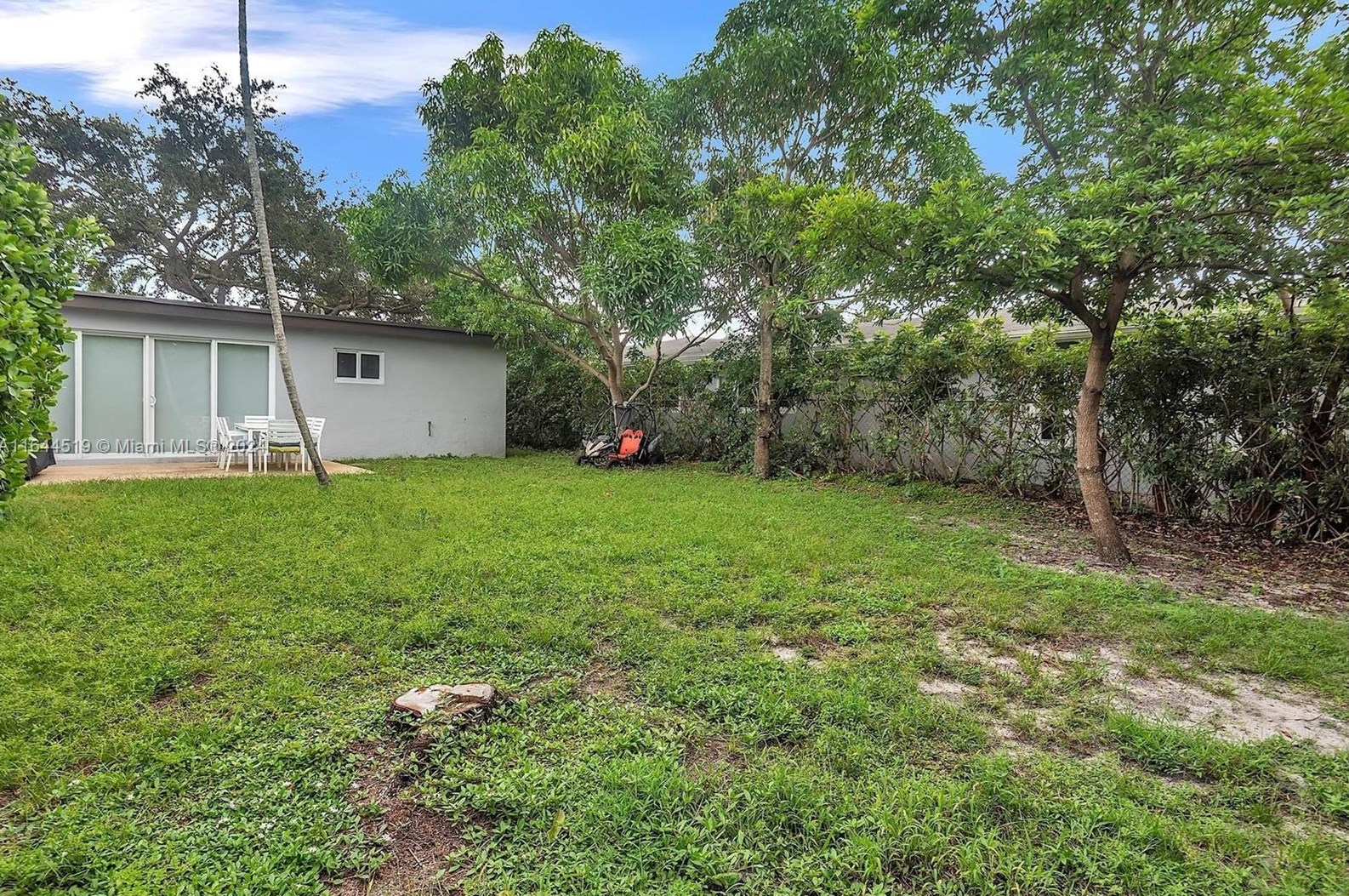 2220 51 Ave, Hollywood FL 33021-1619 exterior