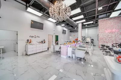Full-Service Beauty Salon For Sale in Pinecrest, Miami, FL 33156 - Photo 3