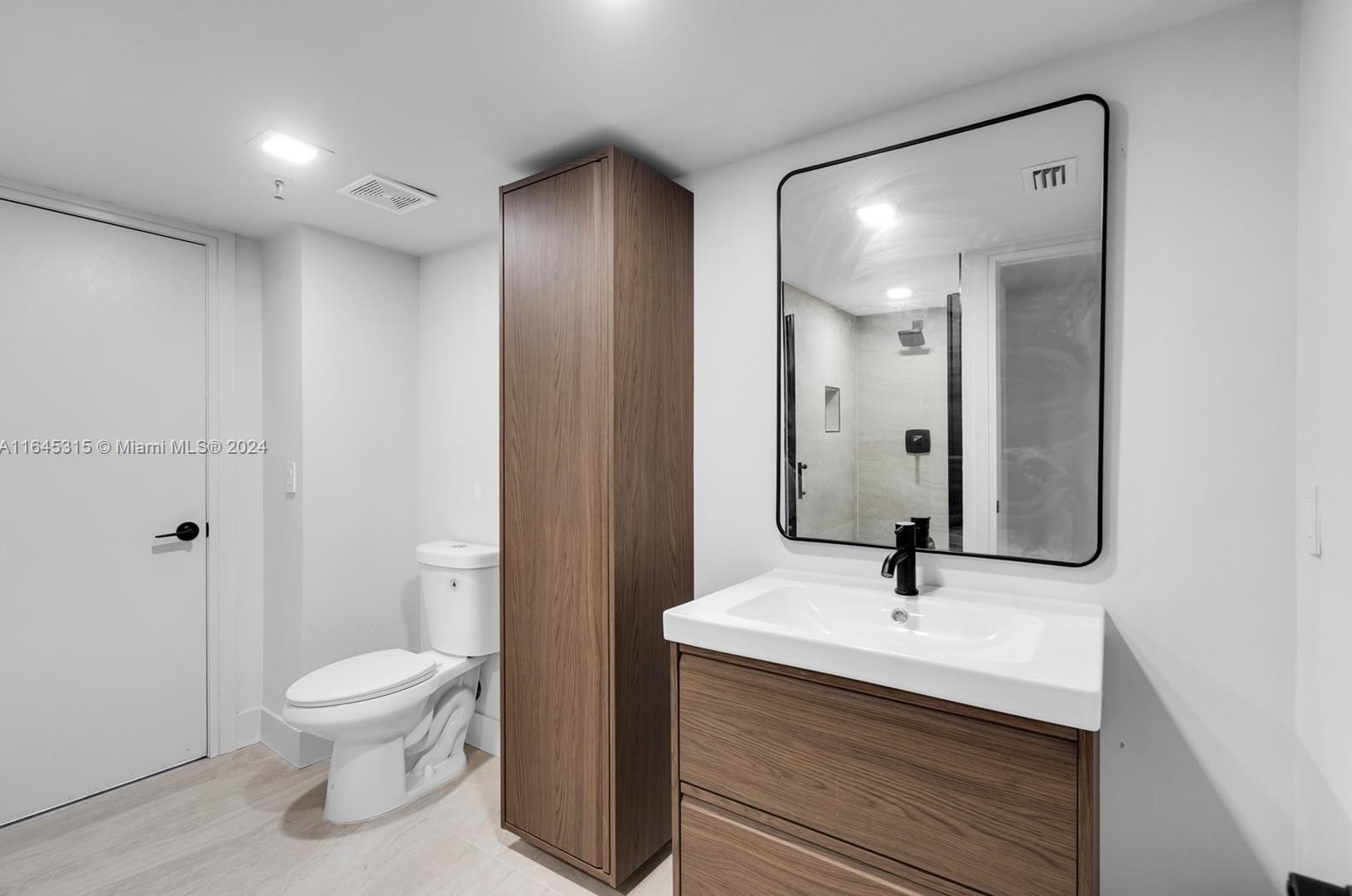 14475 Strathmore Ln, Delray Beach FL  33446-3042 exterior