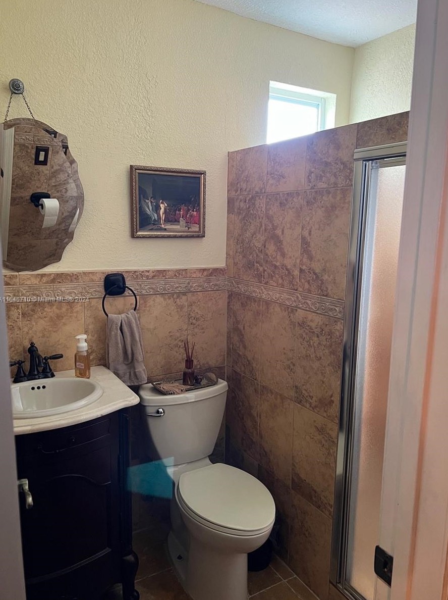 1734 18th St, Miami FL 33125-2315 exterior