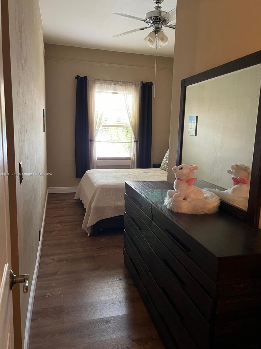 1734 18th St, Miami FL 33125-2315 exterior