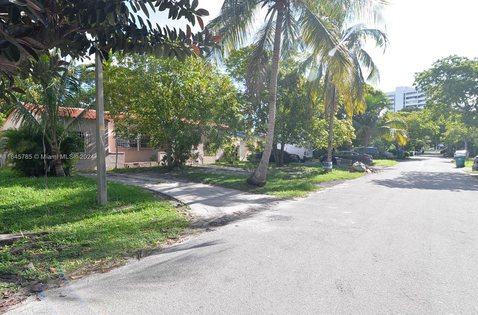 235 47th St, Miami FL 33127-2359 exterior