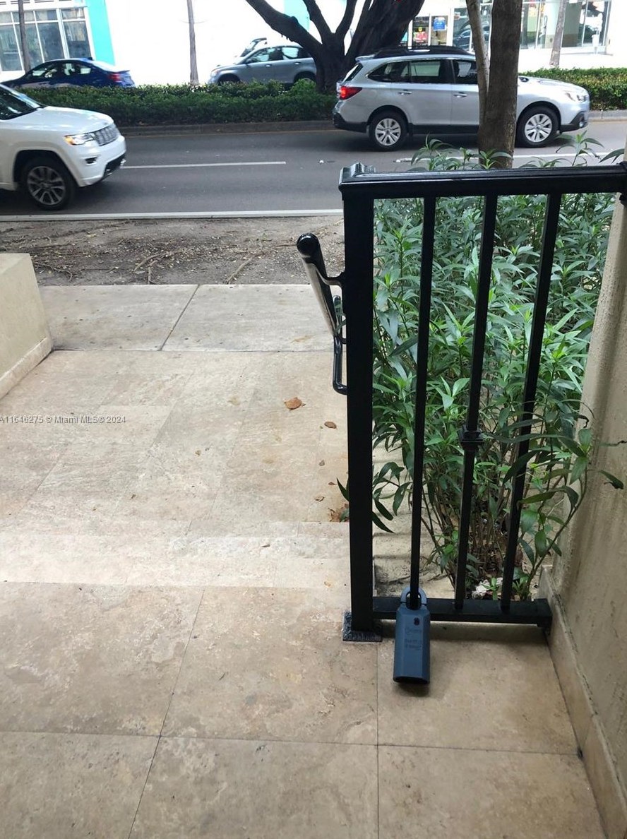 3410 Coral Way, Miami FL 33145-3079 exterior