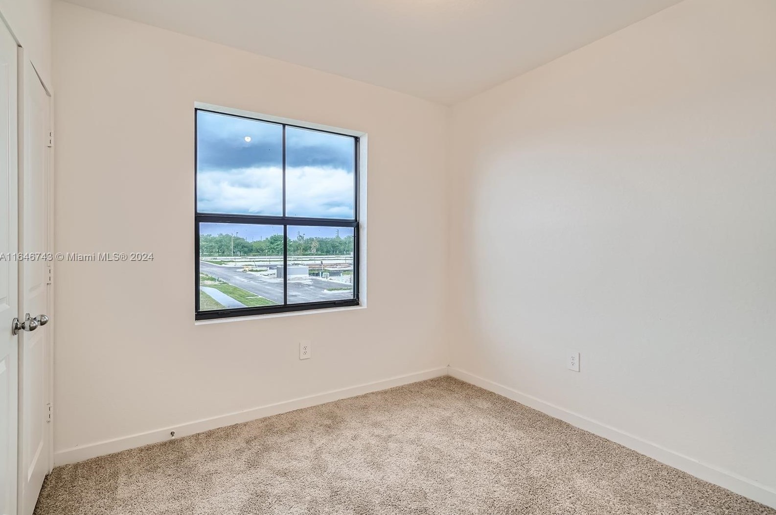 482 12 St, Homestead FL 33035-2160 exterior