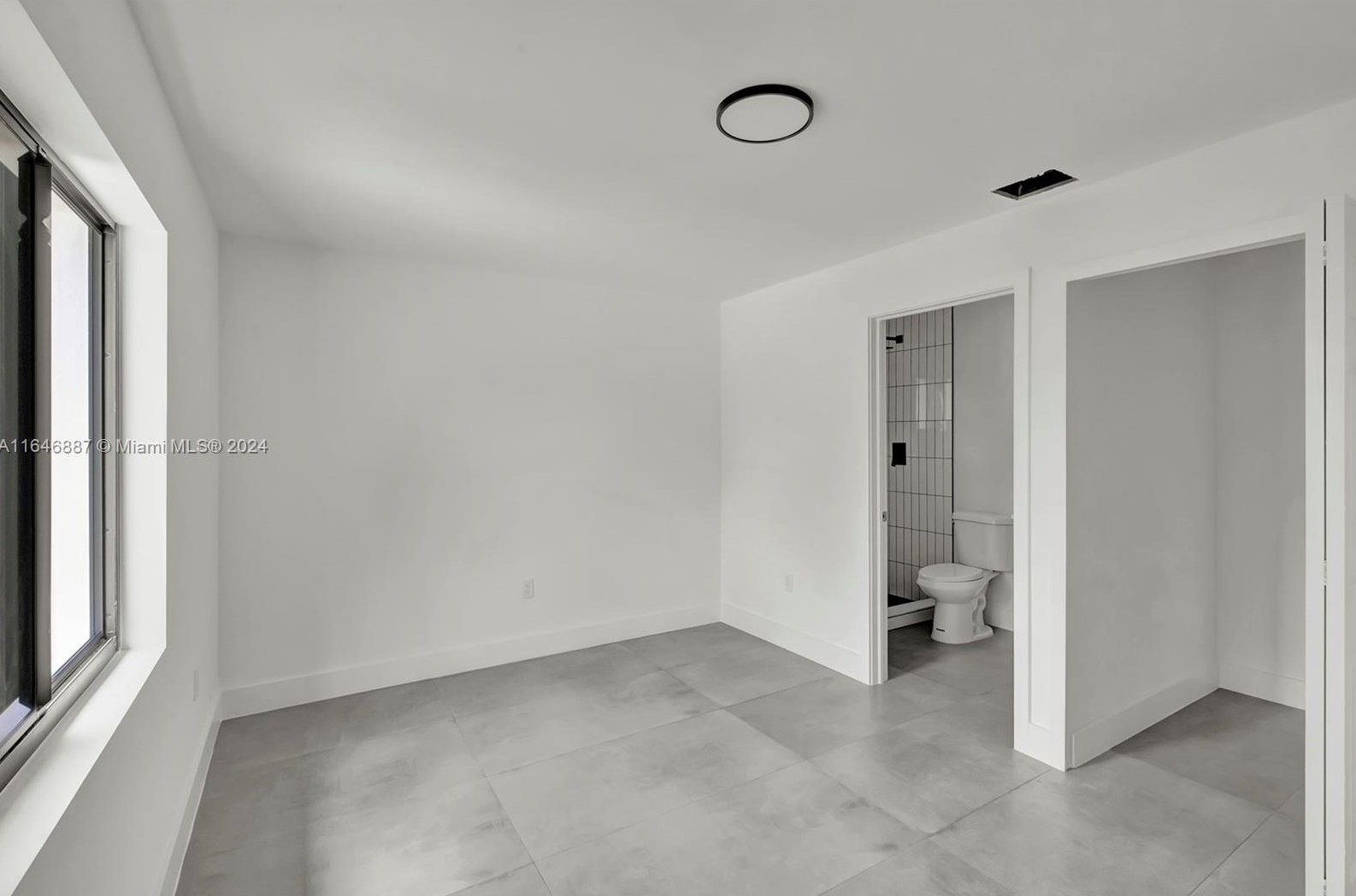 2400 153 St, Miami FL 33185-2469 exterior