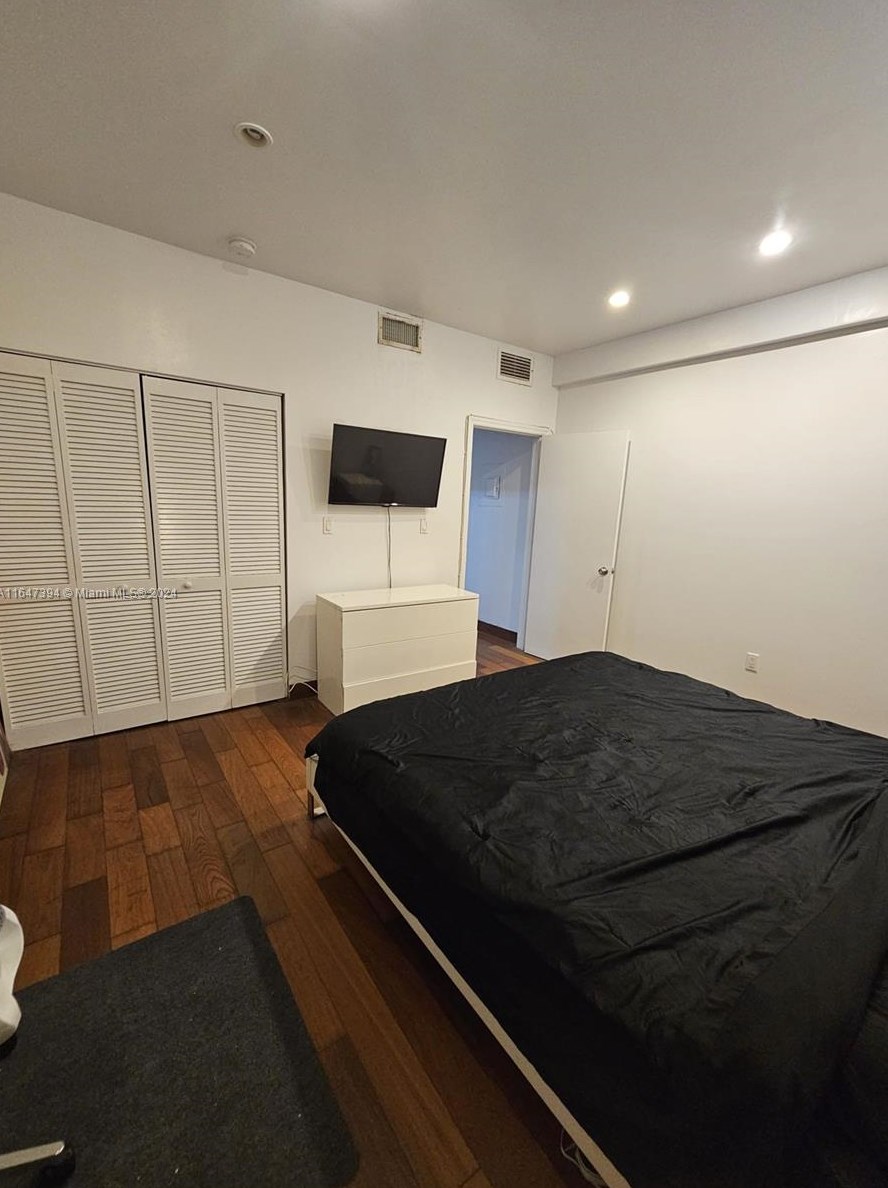 622 15th St, Miami FL 33139-3502 exterior