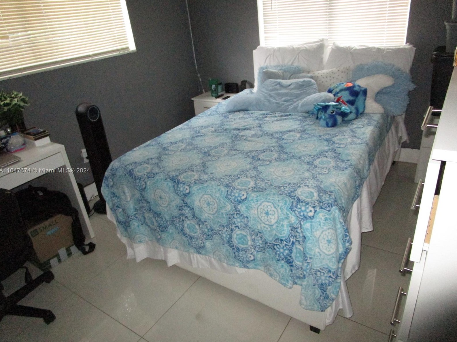 205 121st St, Miami FL 33168-3523 exterior