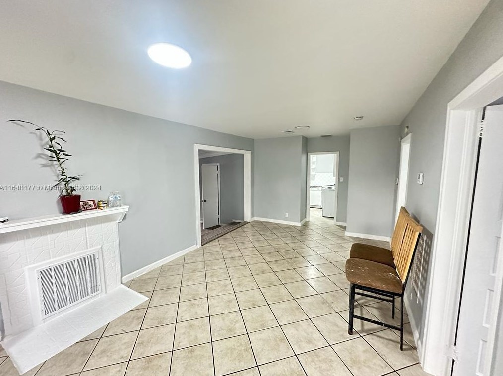 1721 Mckinley St, Hollywood FL  33020-2851 exterior