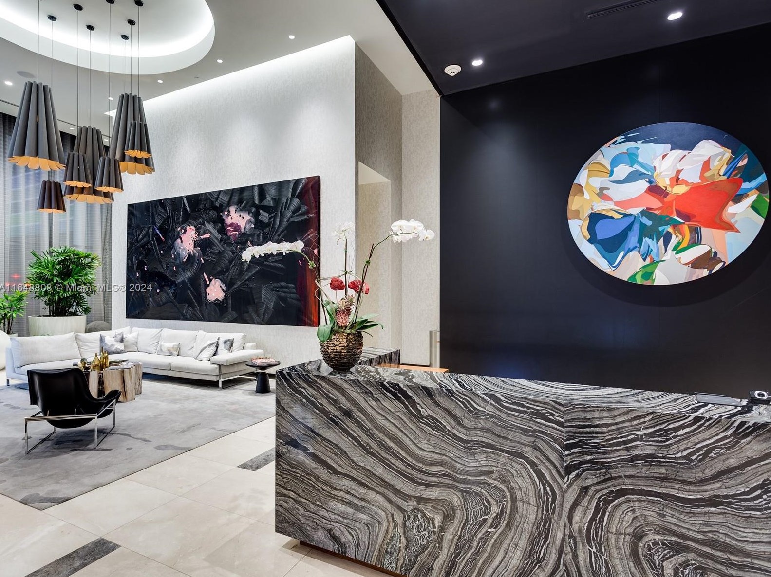 55 9th St, Miami FL 33132-1714 exterior