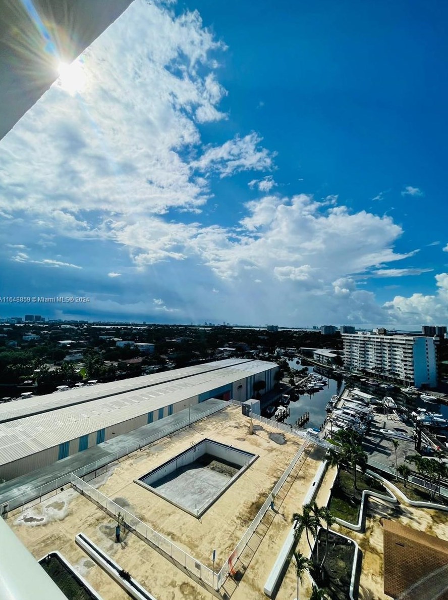 13499 Biscayne Blvd, Miami FL 33181-2026 exterior