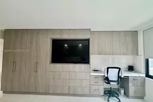 9801 Collins Ave, Bal Harbour, FL 33154 - Photo 25