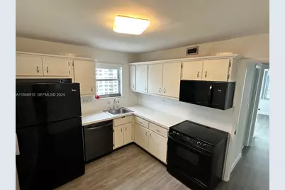 5555 Collins Ave #10B, Miami Beach, FL 33140 - Photo 27
