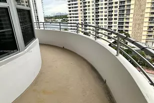 5555 Collins Ave, Miami Beach, FL 33140 - Photo 31