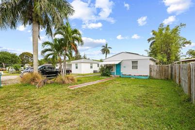 4448 SW 52nd St, Dania Beach, FL 33314 - Photo 1