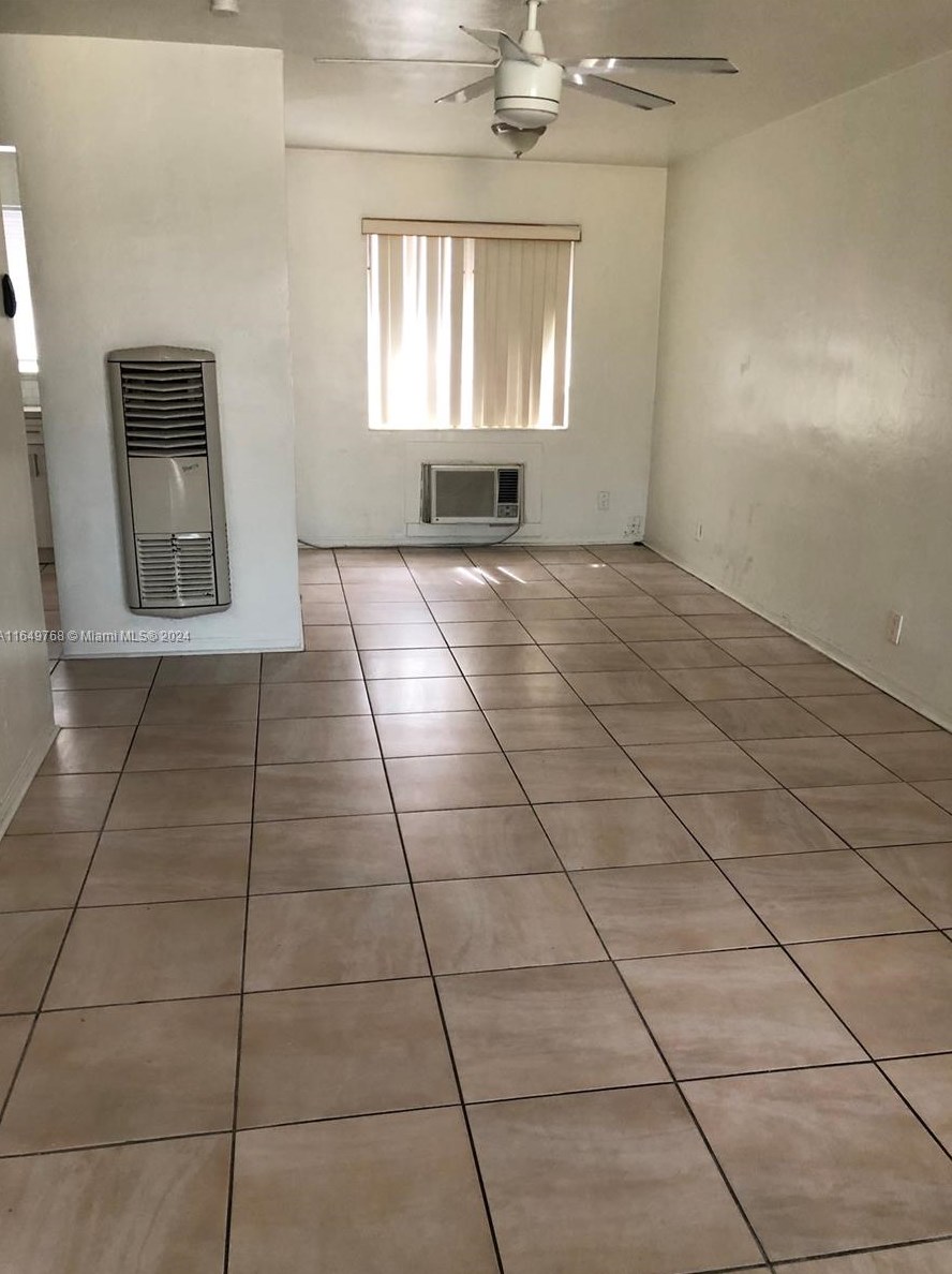 1723 Johnson St, Hollywood FL  33020-3605 exterior