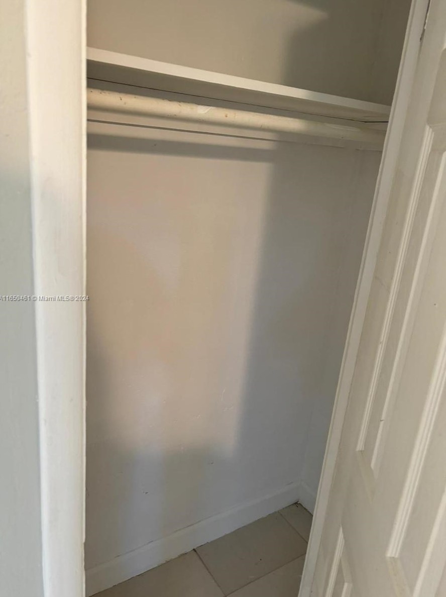 204 2nd Pl, Dania Beach FL  33004-4816 exterior