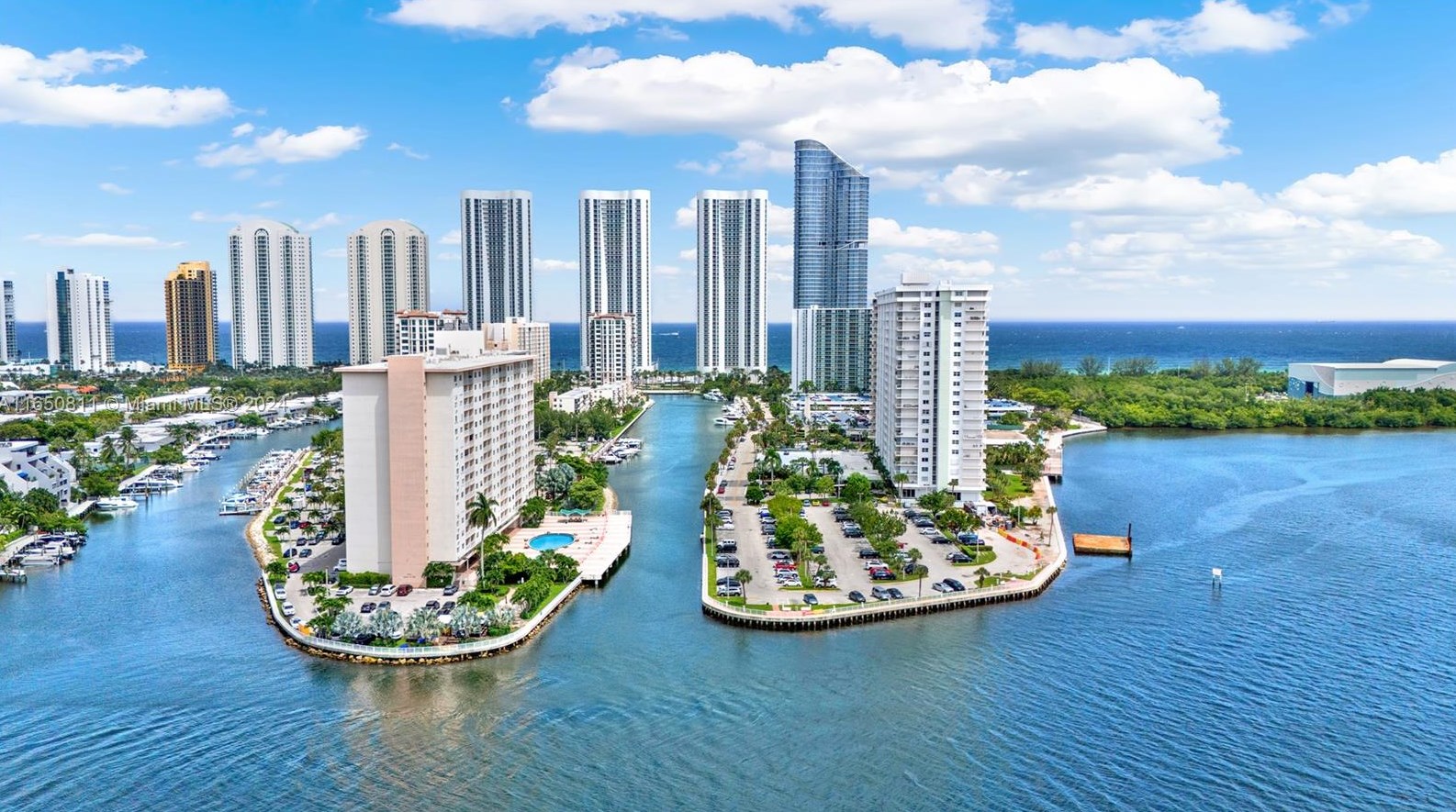 500 Bayview Dr, Miami FL  33160-4710 exterior