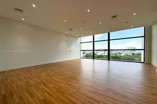 1642 NE 1st Ave, Miami, FL 33132 - Photo 5