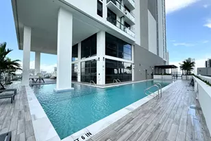 1642 NE 1st Ave, Miami, FL 33132 - Photo 3
