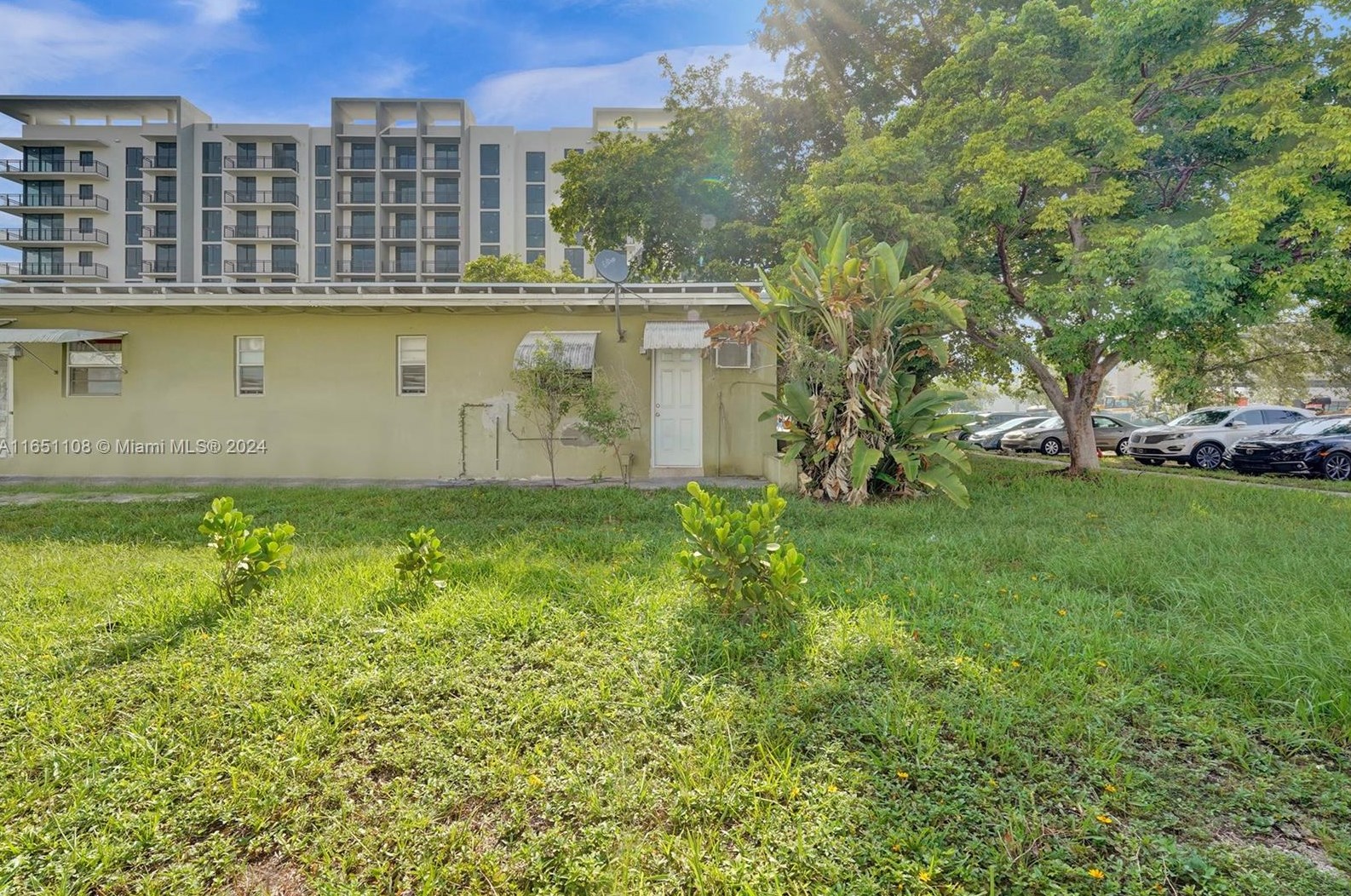 1085 126th St, Miami FL 33161-4271 exterior