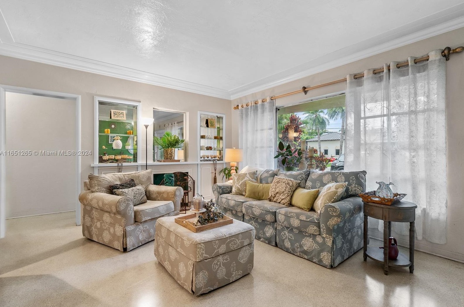 1791 Bay Dr, Miami FL 33154-3111 exterior