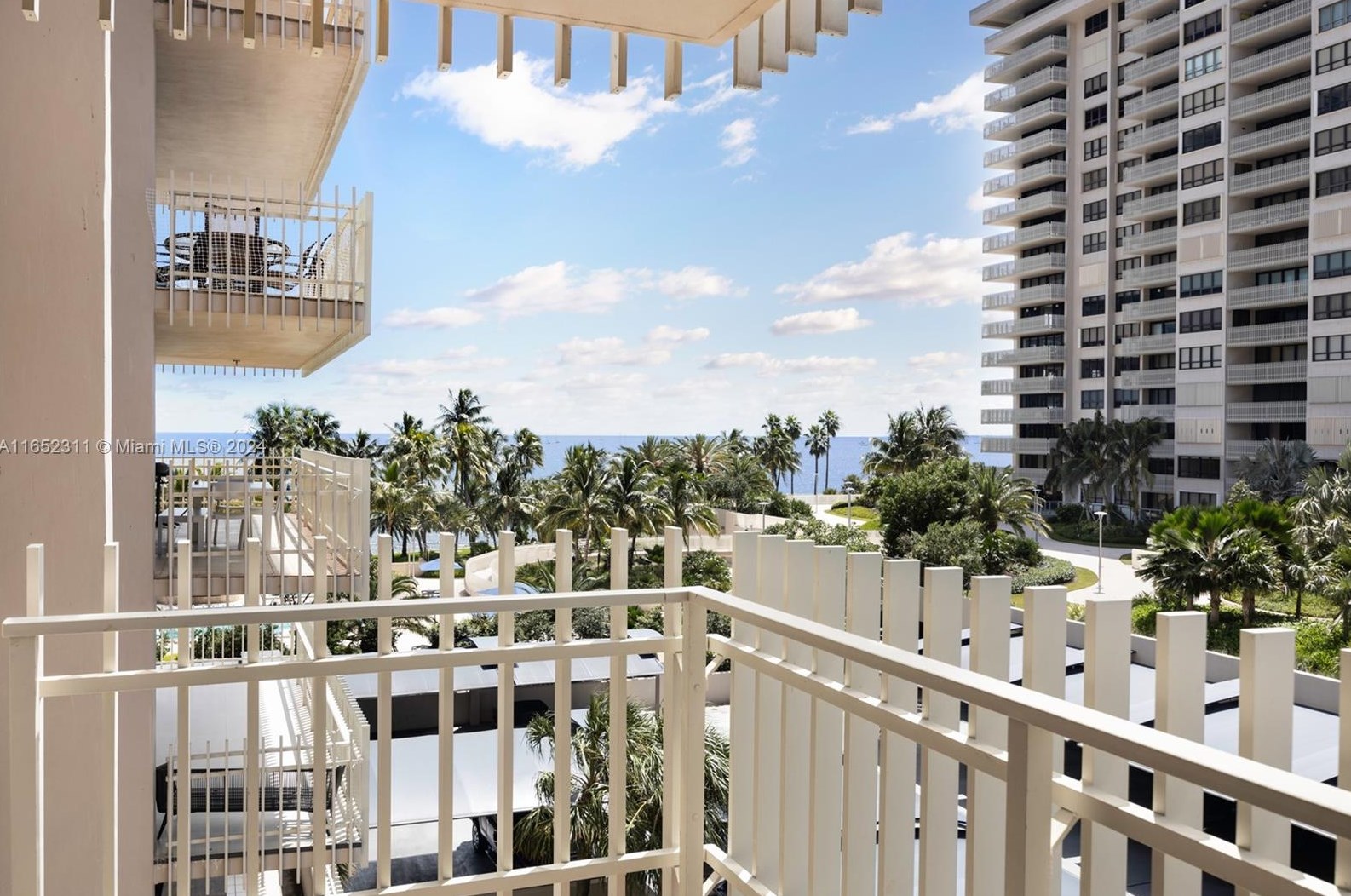 2 Grove Isle Dr, Miami FL 33133-4102 exterior