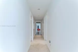 5640 Collins Ave, Miami Beach, FL 33140 - Photo 23