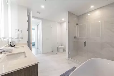 17550 Collins Ave #1203, Sunny Isles Beach, FL 33160 - Photo 27