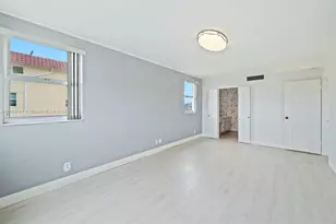 9381 E Bay Harbor Dr, Bay Harbor Islands, FL 33154 - Photo 23