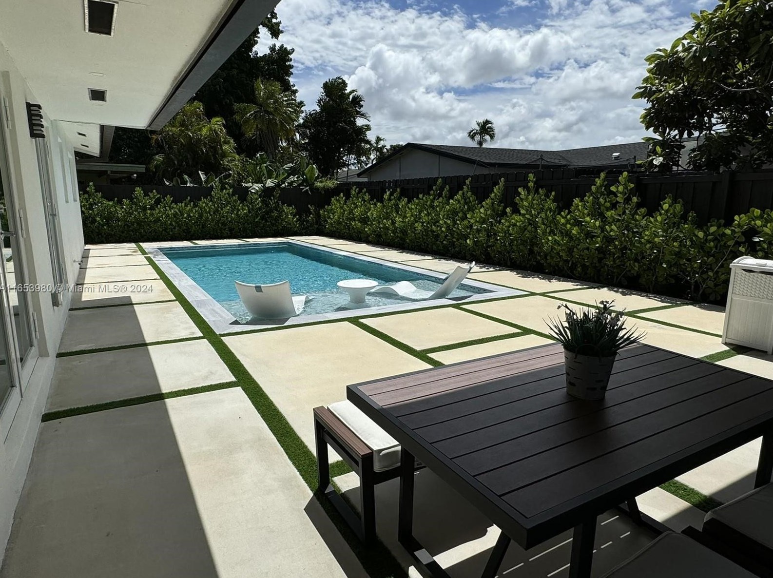 7700 129th Ave, Miami FL  33183-4241 exterior