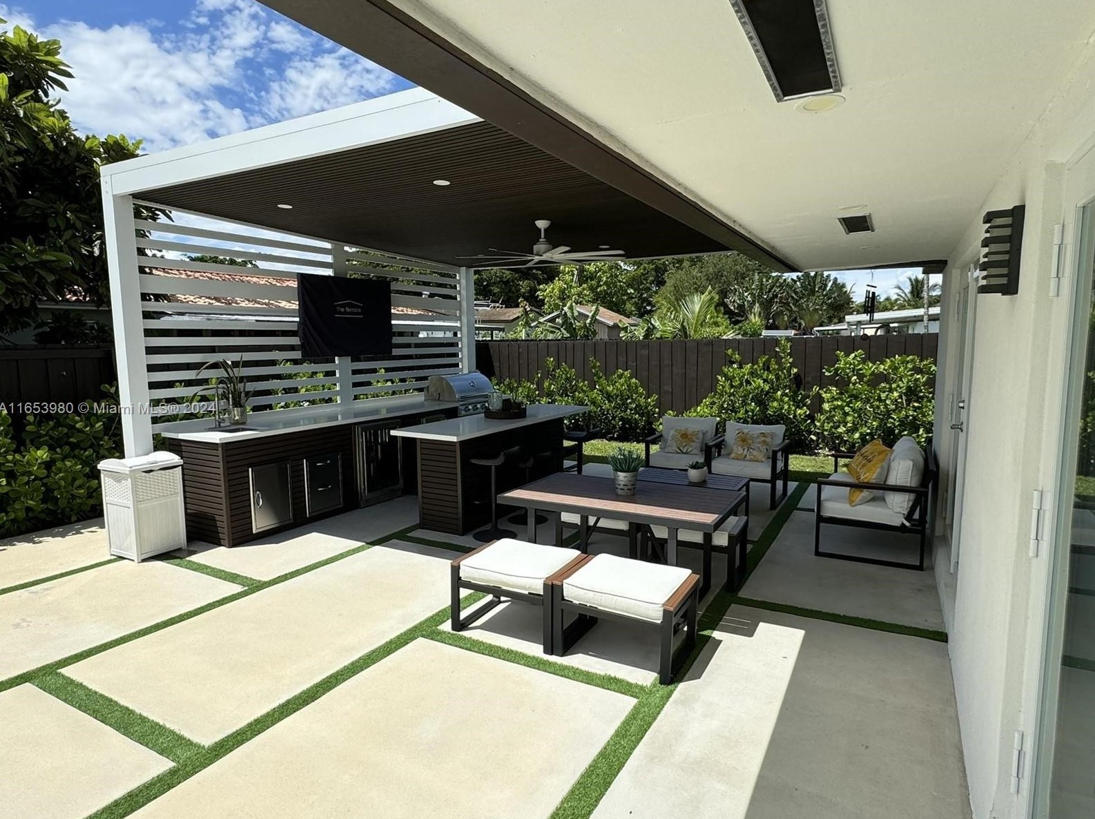 7700 129th Ave, Miami FL  33183-4241 exterior