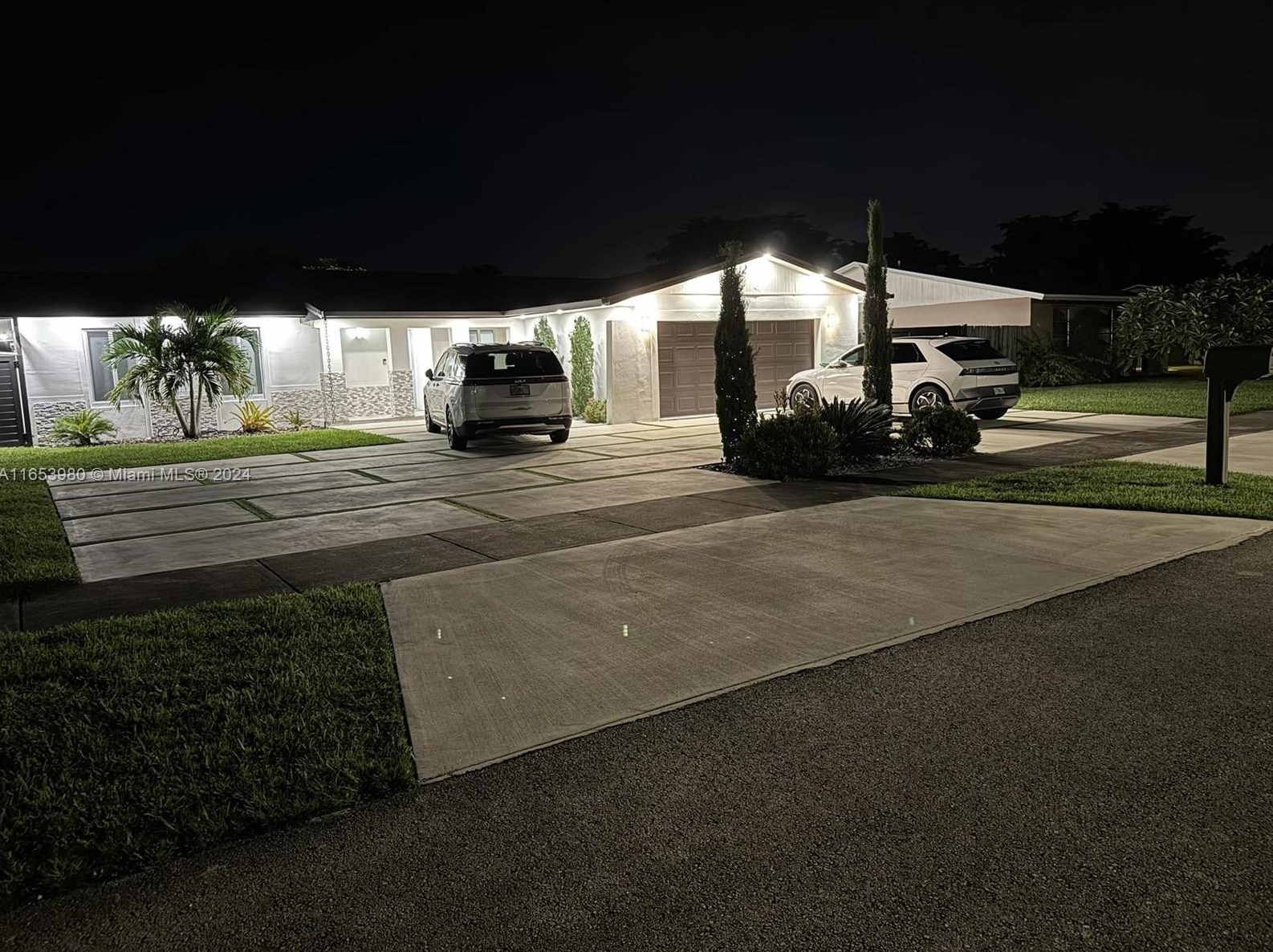 7700 129th Ave, Miami FL  33183-4241 exterior