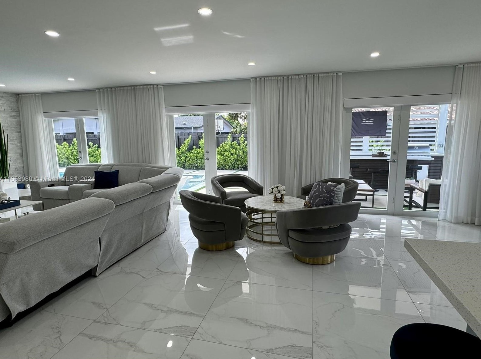 7700 129th Ave, Miami FL  33183-4241 exterior