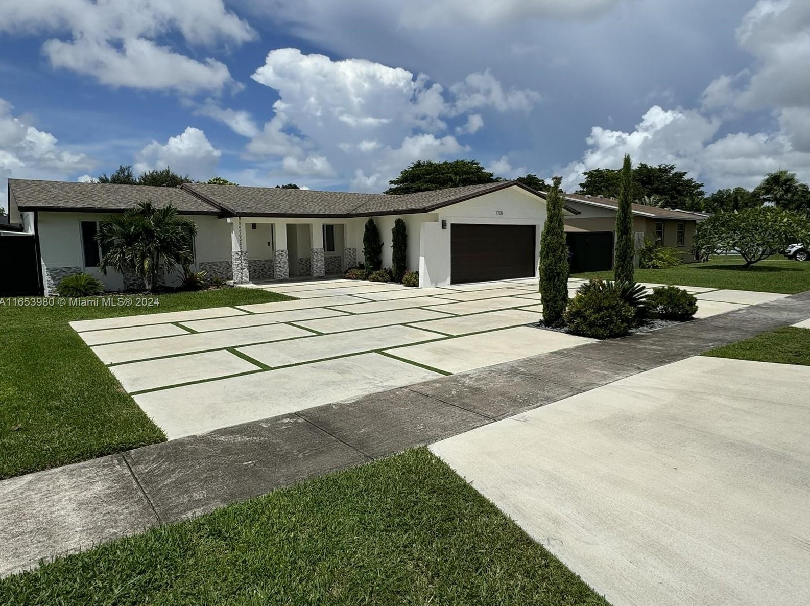 7700 129th Ave, Miami FL  33183-4241 exterior