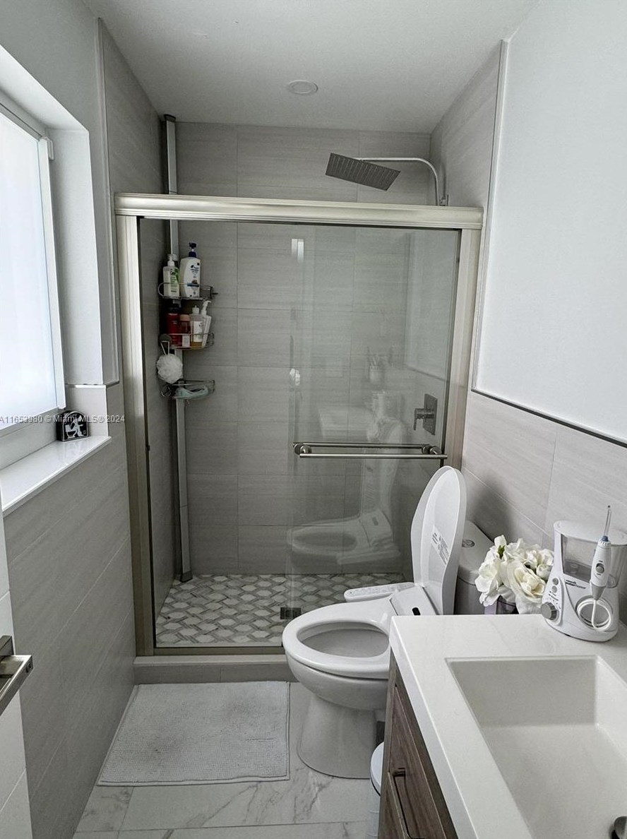 7700 129th Ave, Miami FL  33183-4241 exterior