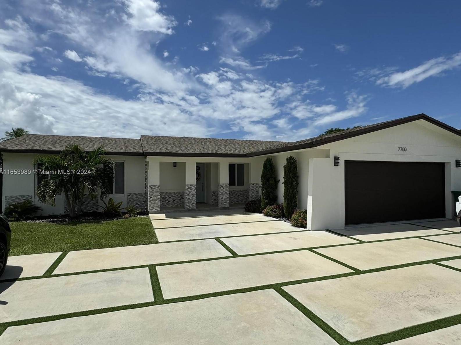 7700 129th Ave, Miami FL  33183-4241 exterior