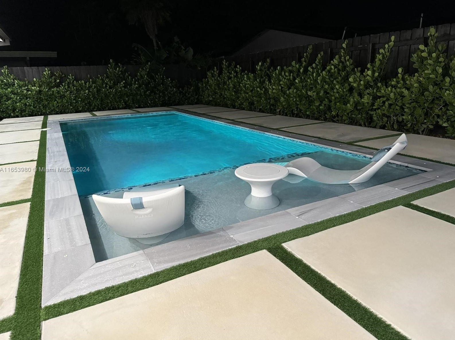 7700 129th Ave, Miami FL  33183-4241 exterior