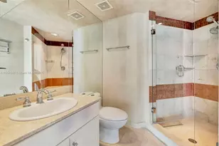 3370 Hidden Bay Dr, Aventura, FL 33180 - Photo 41