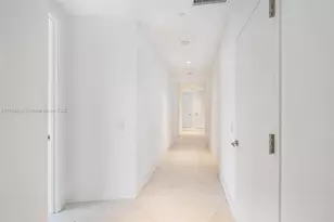 18555 Collins Ave, Sunny Isles Beach, FL 33160 - Photo 19