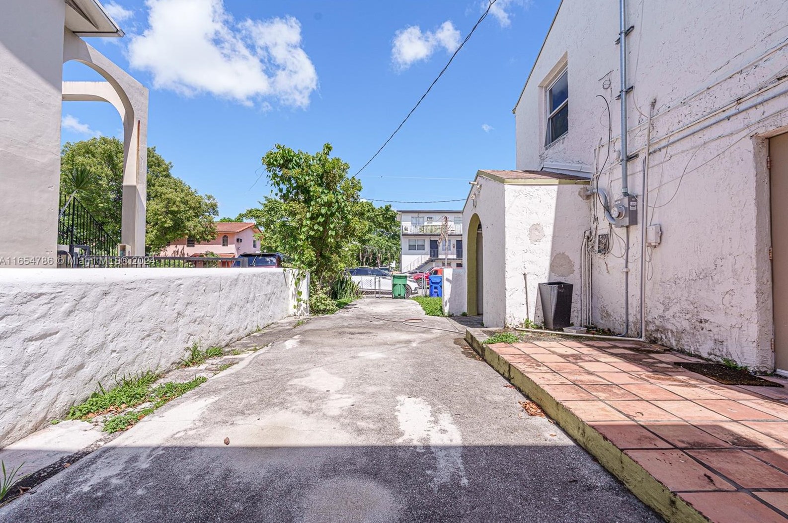 528 21st Ave, Miami FL  33135-3220 exterior