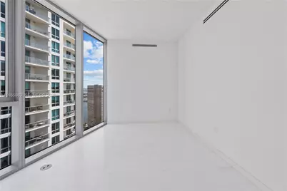 300 Biscayne Blvd Way #3201, Miami, FL 33131 - Photo 19