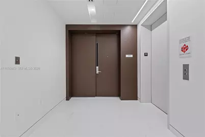 300 Biscayne Blvd Way #3201, Miami, FL 33131 - Photo 25