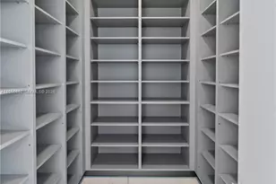 300 Biscayne Blvd Way, Miami, FL 33131 - Photo 9
