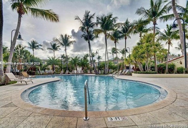 3206 212th St, Miami FL 33056-1014 exterior