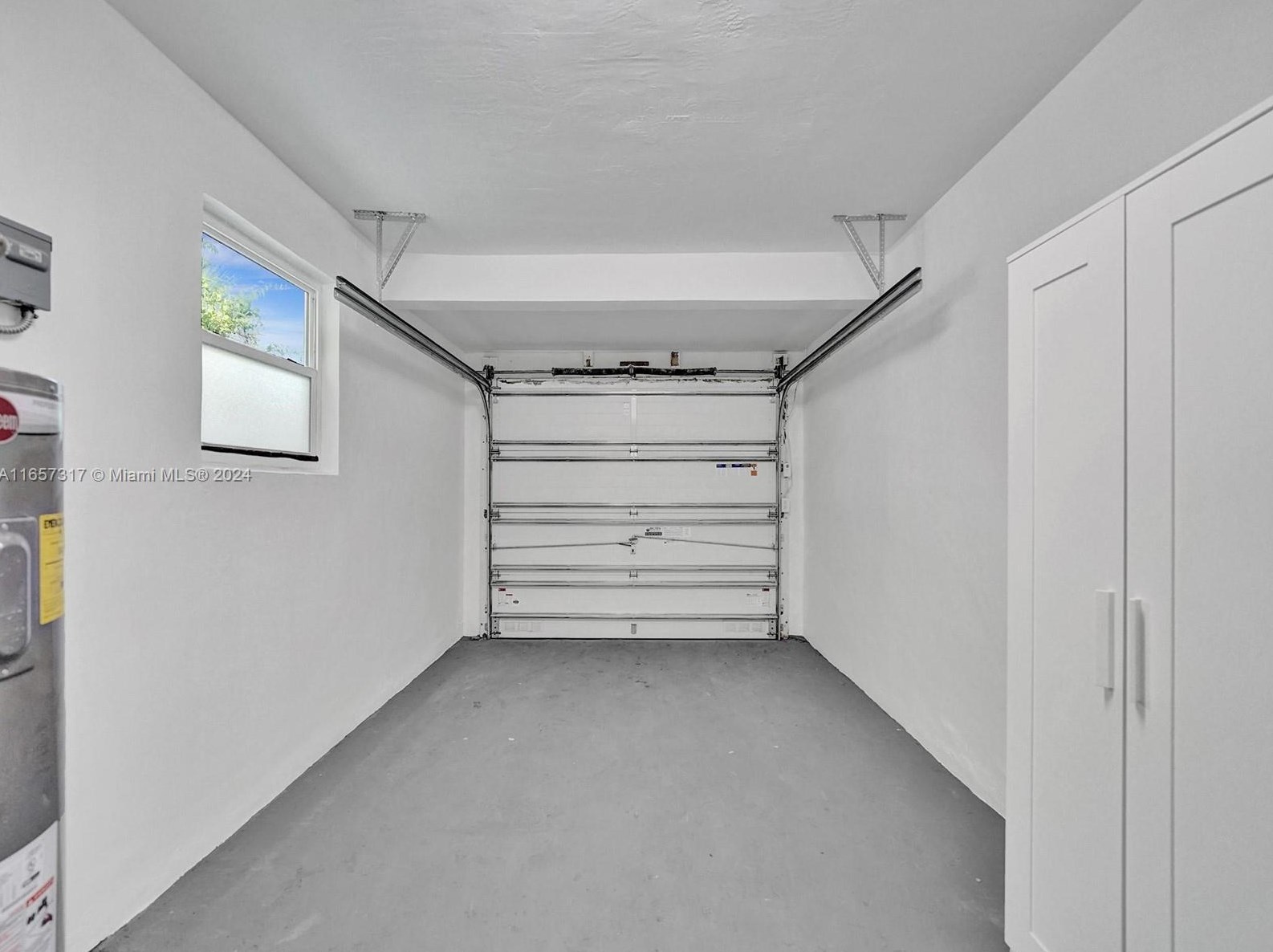 2446 Fillmore St, Hollywood FL 33020-4308 exterior