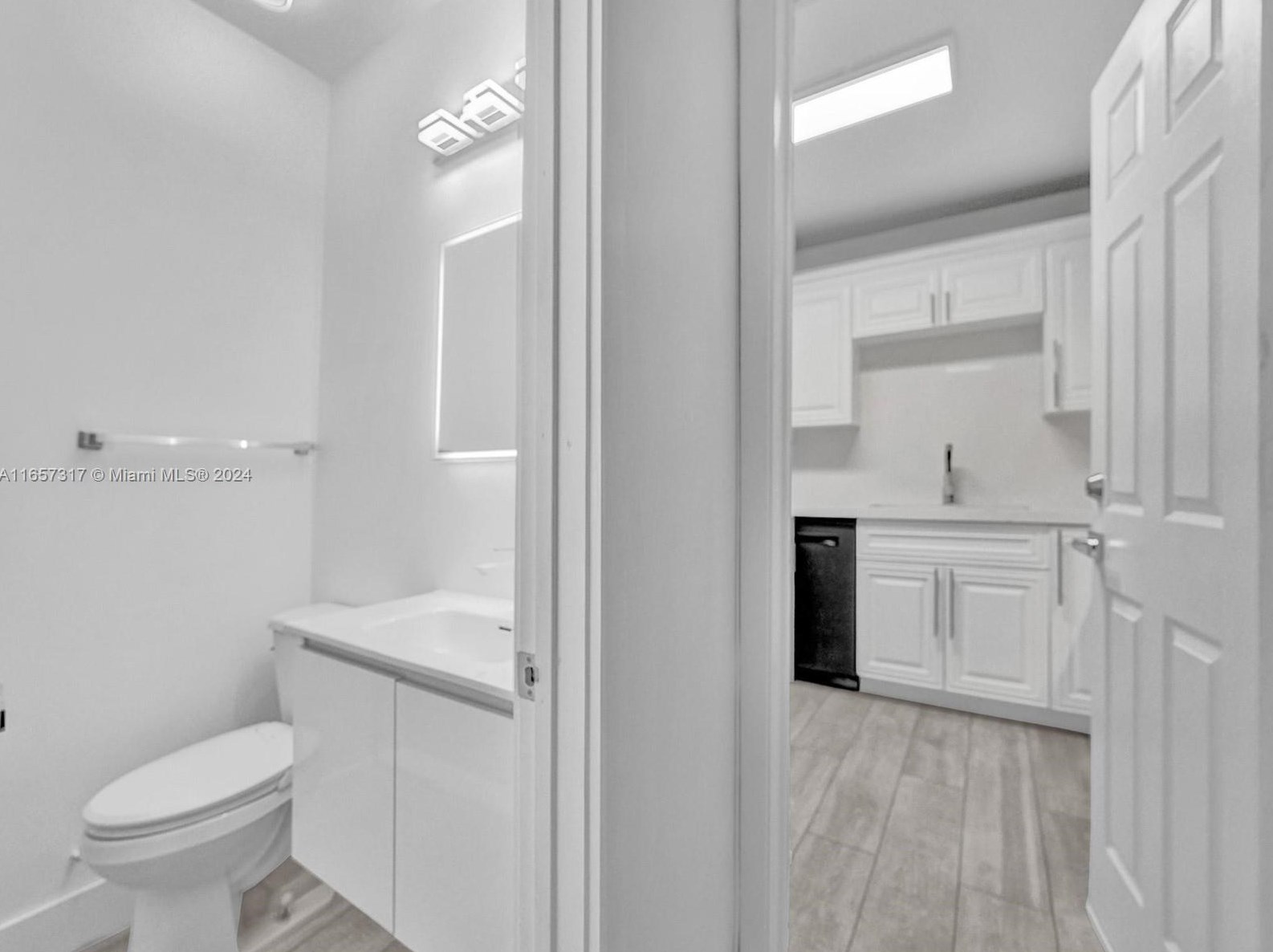 2446 Fillmore St, Hollywood FL 33020-4308 exterior