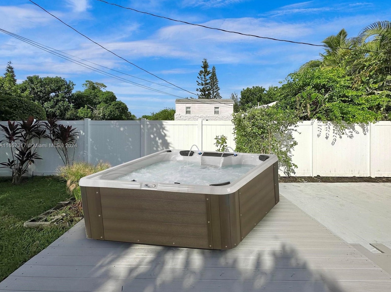 2446 Fillmore St, Hollywood FL 33020-4308 exterior