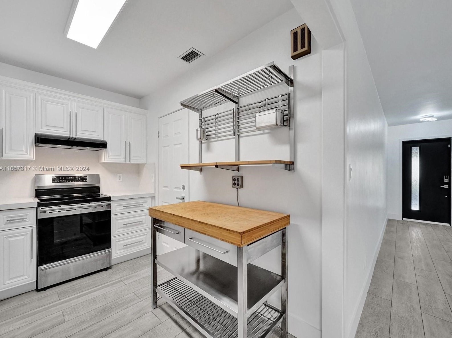 2446 Fillmore St, Hollywood FL 33020-4308 exterior