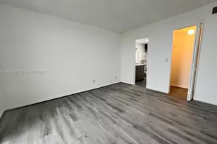13499 Biscayne Blvd, North Miami, FL 33181 - Photo 23