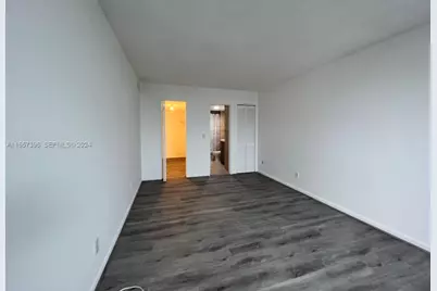 13499 Biscayne Blvd #1205, North Miami, FL 33181 - Photo 15